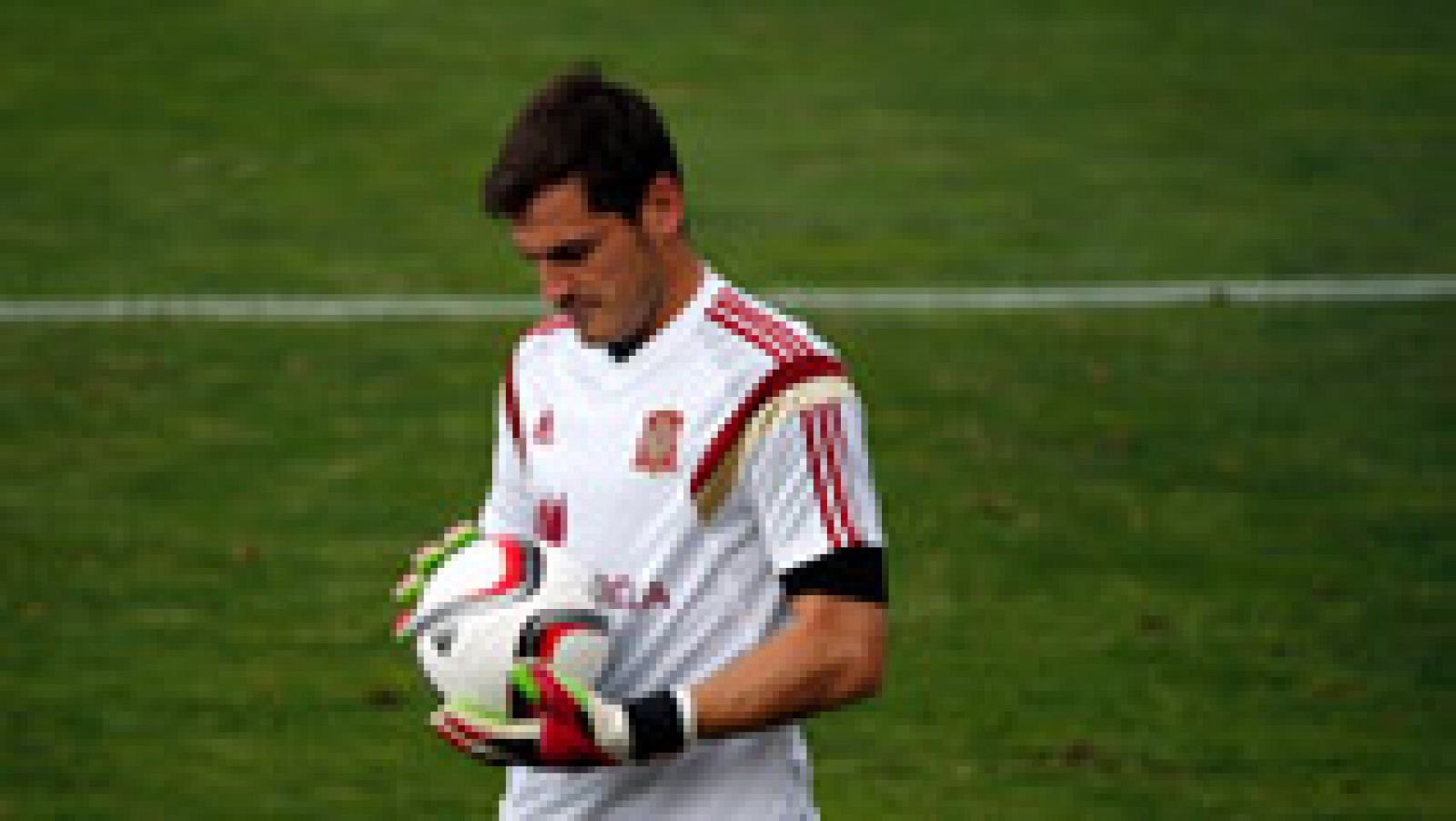 Telediario 1: Titularidad cuestionada para Casillas también en la selección | RTVE Play