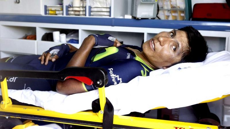 El corredor colombiano del Movistar Nairo Quintana será operado  este jueves (10.00 horas) de una fractura en la escápula derecha, que  se produjo este miércoles en la caída en la undécima etapa, que se  disputa entre Pamplona y el Santuario de San M