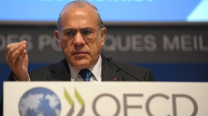Telediario 1 - España será el país desarrollado donde más bajará el paro hasta finales de 2015, según la OCDE