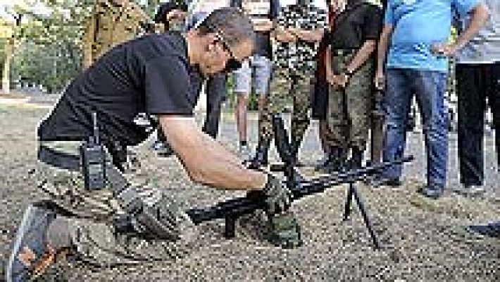 Putin anuncia un plan de paz y la OTAN maniobras en Ucrania