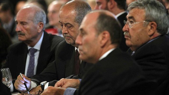 Telediario 1 - Investigan a los hermanos del consejero catalán de empleo