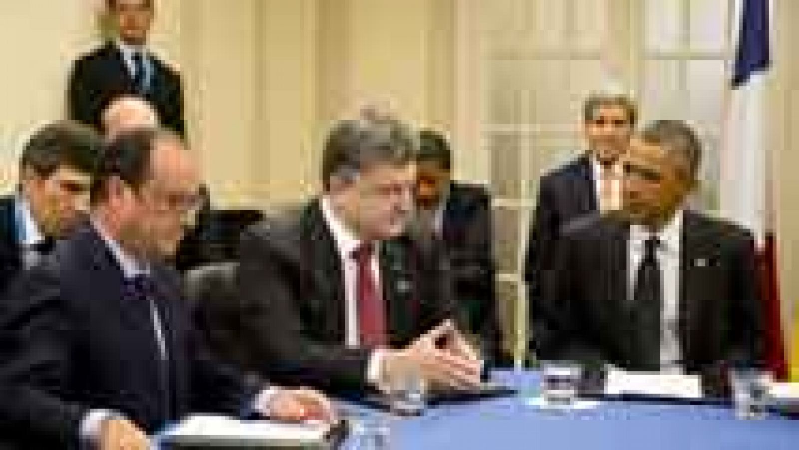 Rebeldes prorrusos y ejército gubernamental ucraniano siguen en pie de guerra