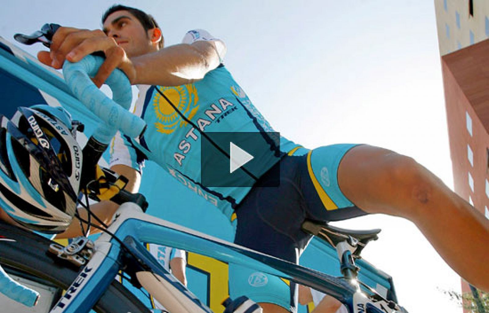 El equipo de Contador ha hacabado a 15 segundos del Liquigas, que ha marcado el mejor timepo con 8:21.