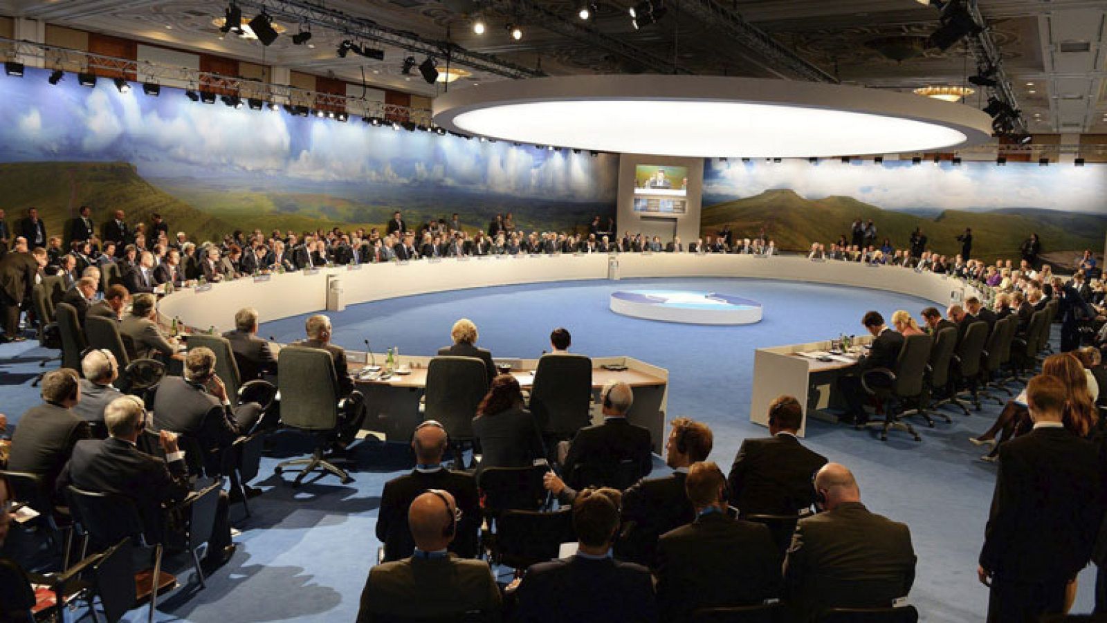 La OTAN autoriza una fuerza de acción rápida para proteger a sus aliados del este