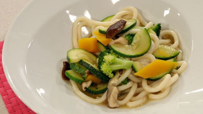 RTVE Cocina - Fideos udon con verduras