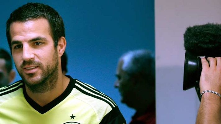 Telediario 1 - Fábregas, capacitado para asumir la responsabilidad de llevar el peso de la selección
