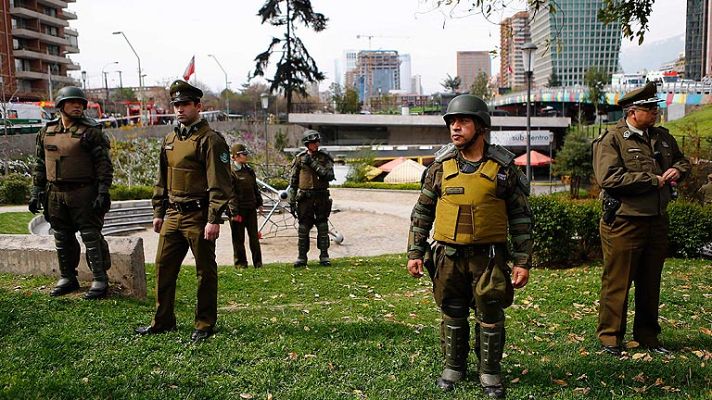 Telediario 1 - 14 heridos en Santiago de Chile en un atentado