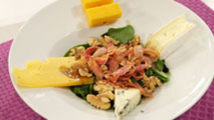 RTVE Cocina - Ensalada 4 quesos con panceta y espinacas