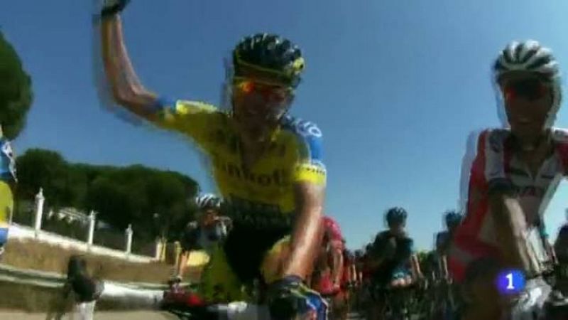 Gracias a las cámaras que llevan a bordo los ciclistas del Tinkoff Saxo podemos ver con precisión cómo se rueda en el pelotón de la Vuelta ciclista a España 2014.