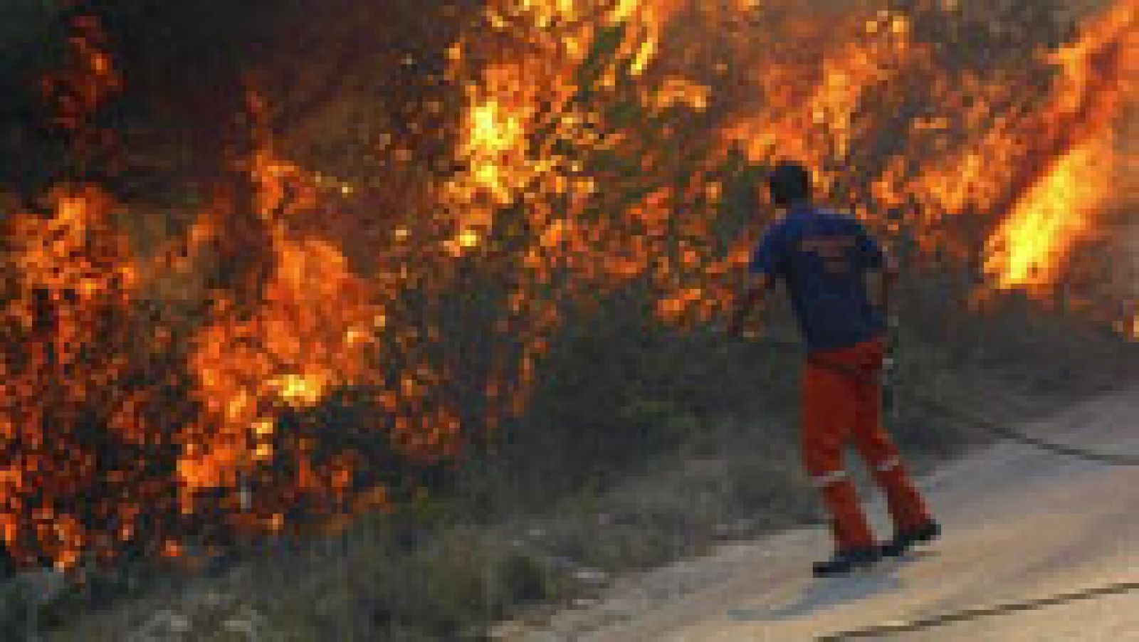 La mañana - Avanza sin control el incendio en Jávea