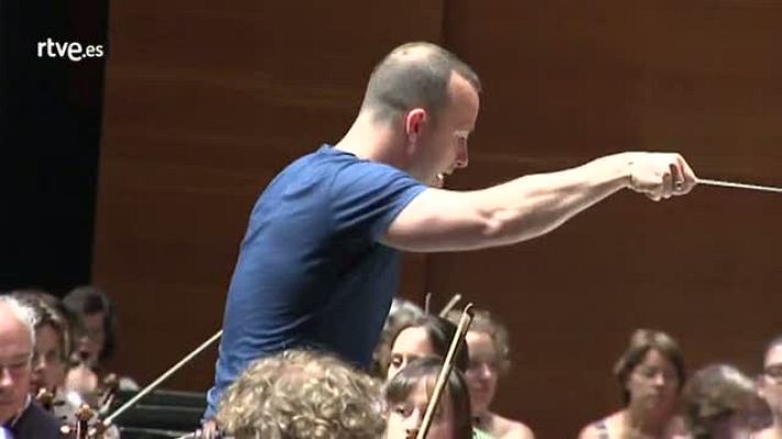 Atención obras - Atención obras - El Orfeón Donostiarra ensaya el Requiem de Verdi