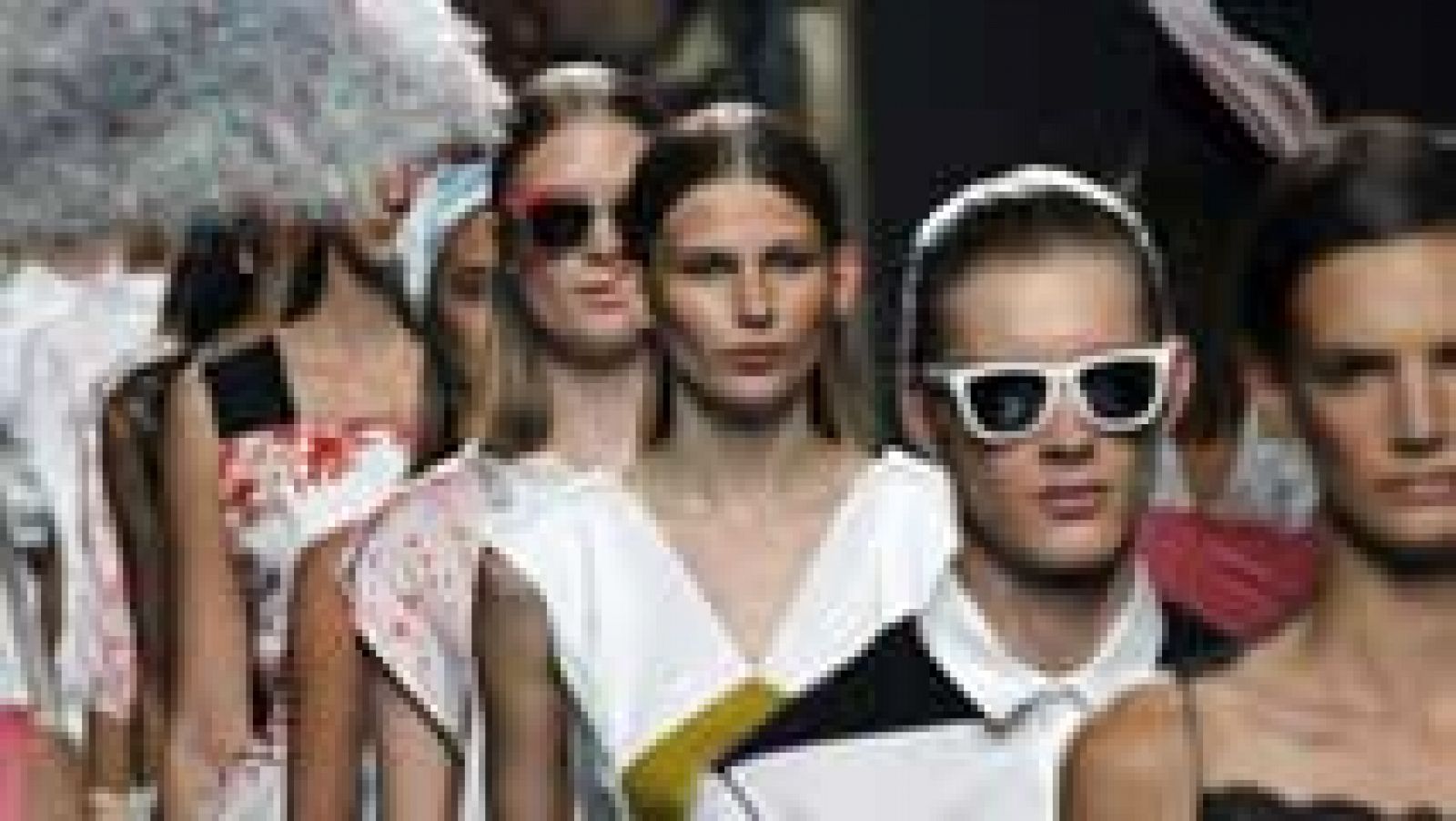 Sin programa: Desfile de Ion Fiz en la MBFW14 | RTVE Play