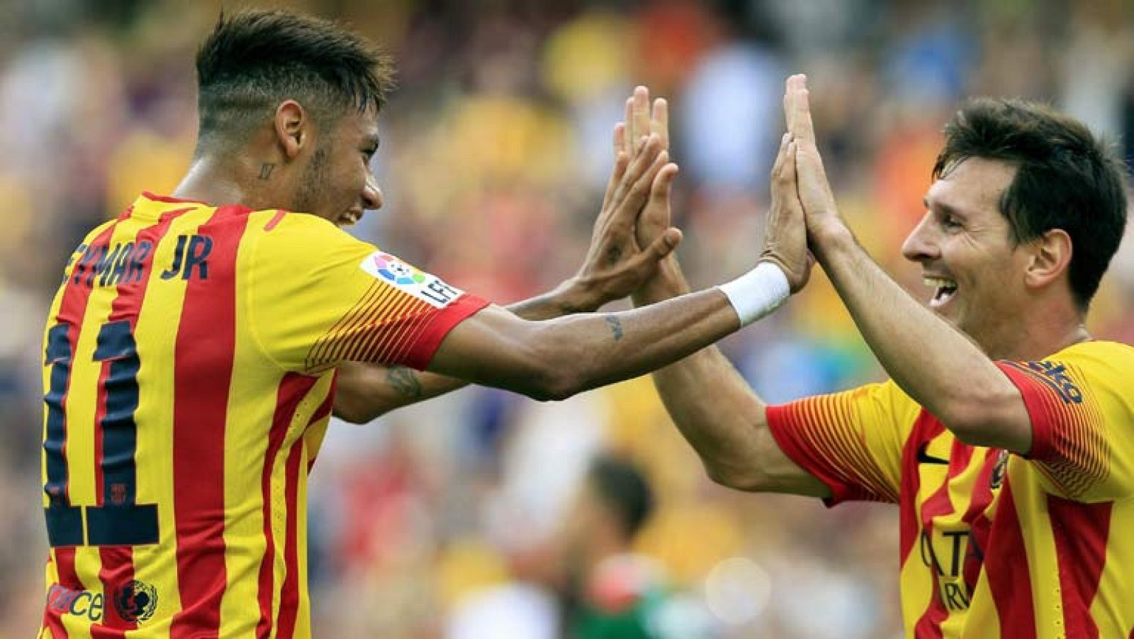 El Barcelona firmó un triunfo de mérito contra el Athletic Club (2-0), que se concretó cuando la sociedad Messi-Neymar se puso en funcionamiento, algo que sucedió cuando el brasileño saltó al campo en el segundo tiempo, en una fase en que el equipo v