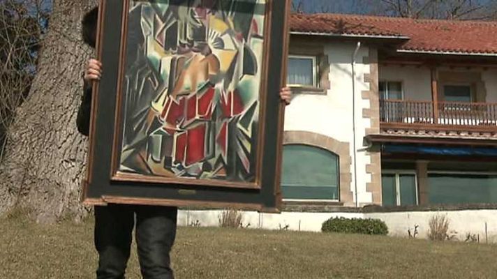 La mitad invisible - Mujer con abanico