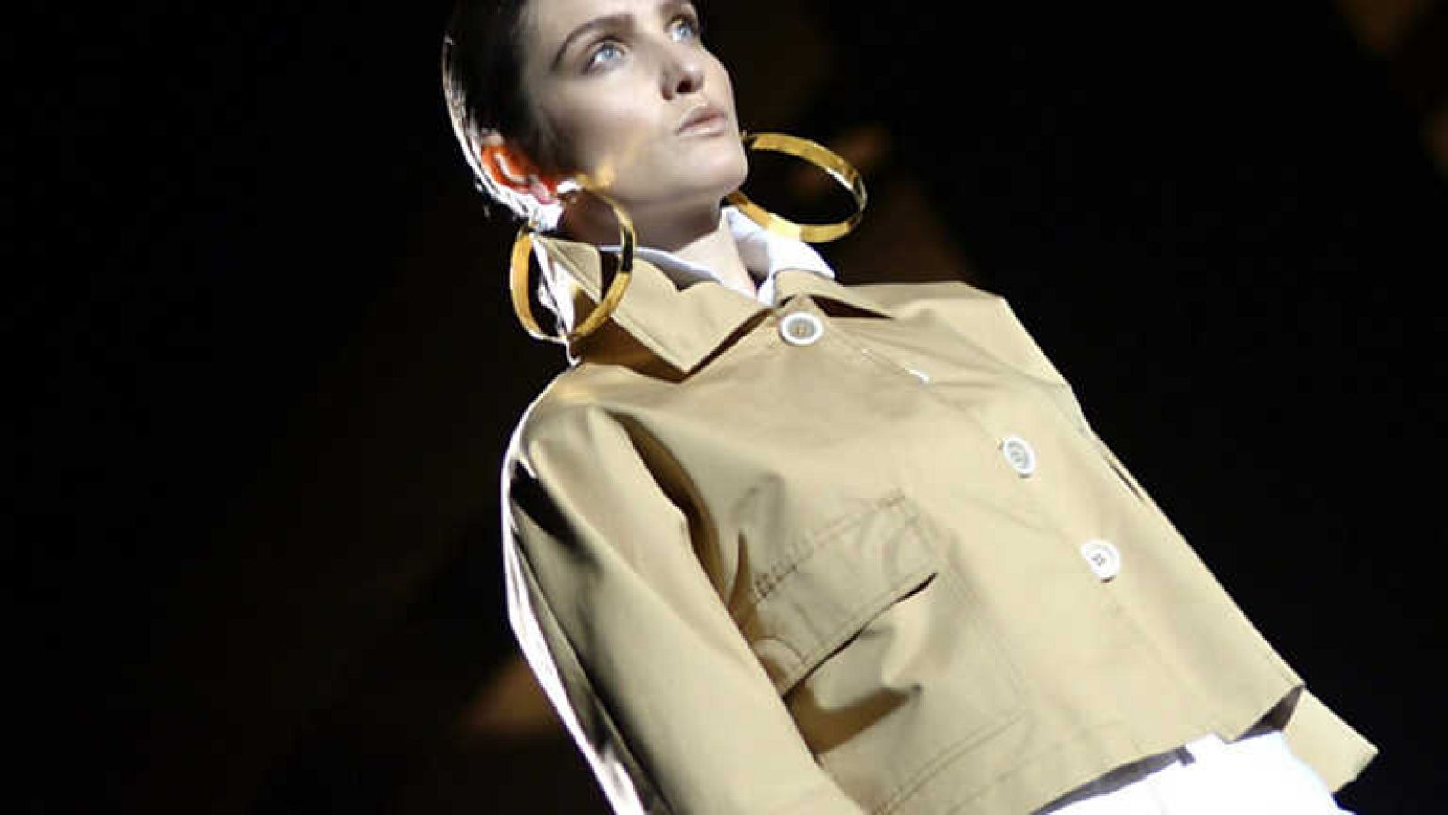 Informe Semanal - Moda sin tapujos - Ver ahora 