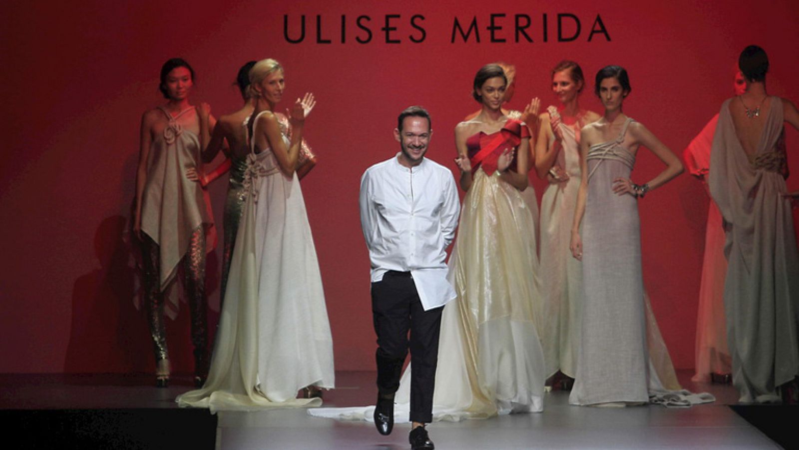  Desfile de Rabaneda y Ulises Mérida 
