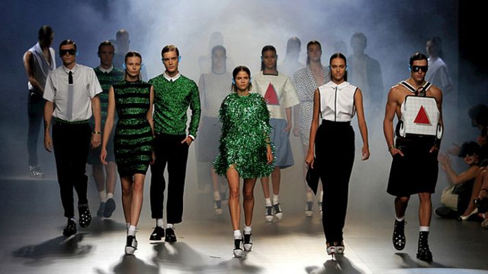 La vida al bies - Desfile de Davidelfín