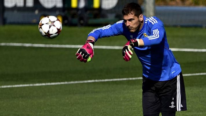 Telediario 1 - Ancelotti quiere zanjar la polémica de la portería blanca