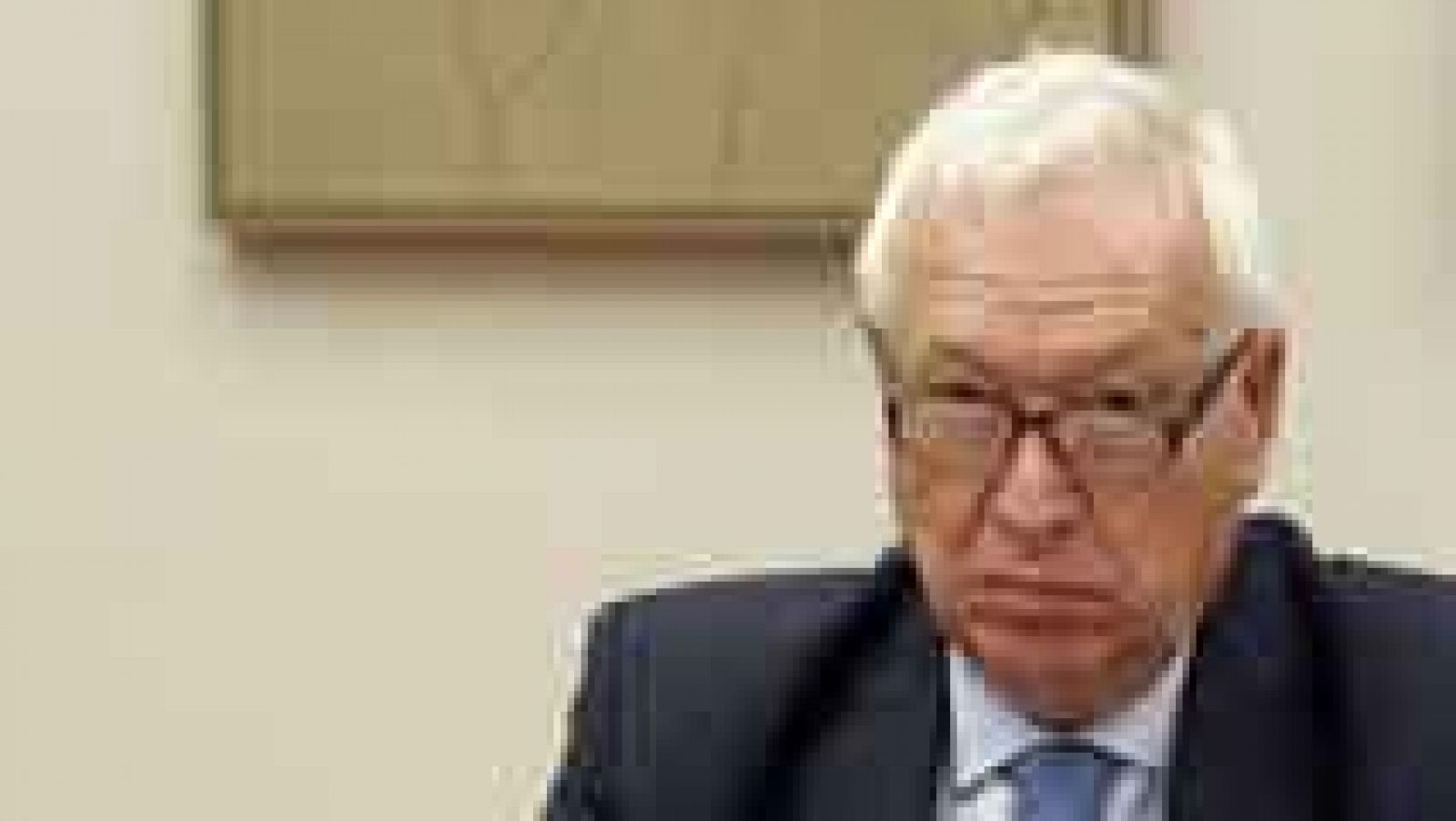 Telediario 1: Margallo amenaza con suspender la autonomía de Cataluña | RTVE Play