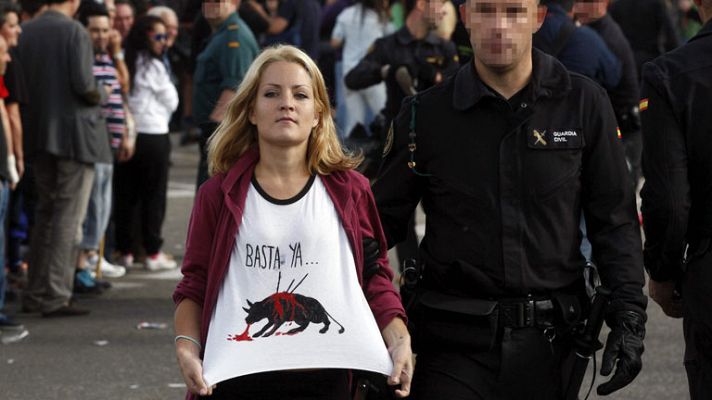 Telediario 1 - La polémica vuelve a acompañar al Toro de la Vega