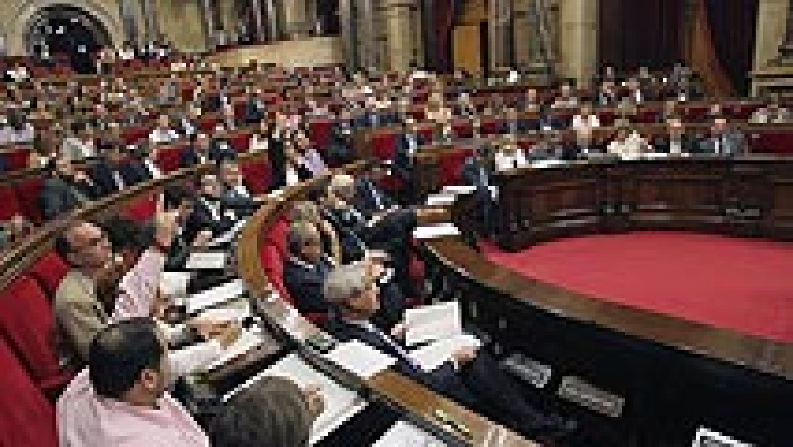 El Parlament aprueba una resolución de apoyo a la consulta soberanista del 9N | Ver