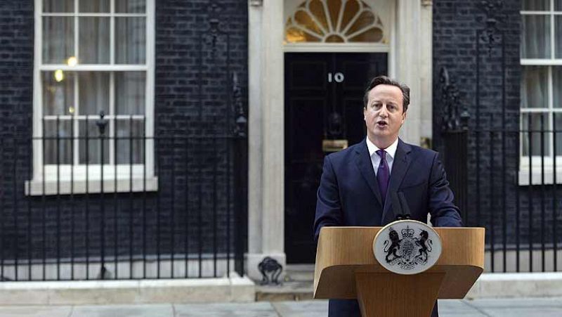 Cameron afirma que el 'no' escocés a la independencia cierra el debate "para siempre"