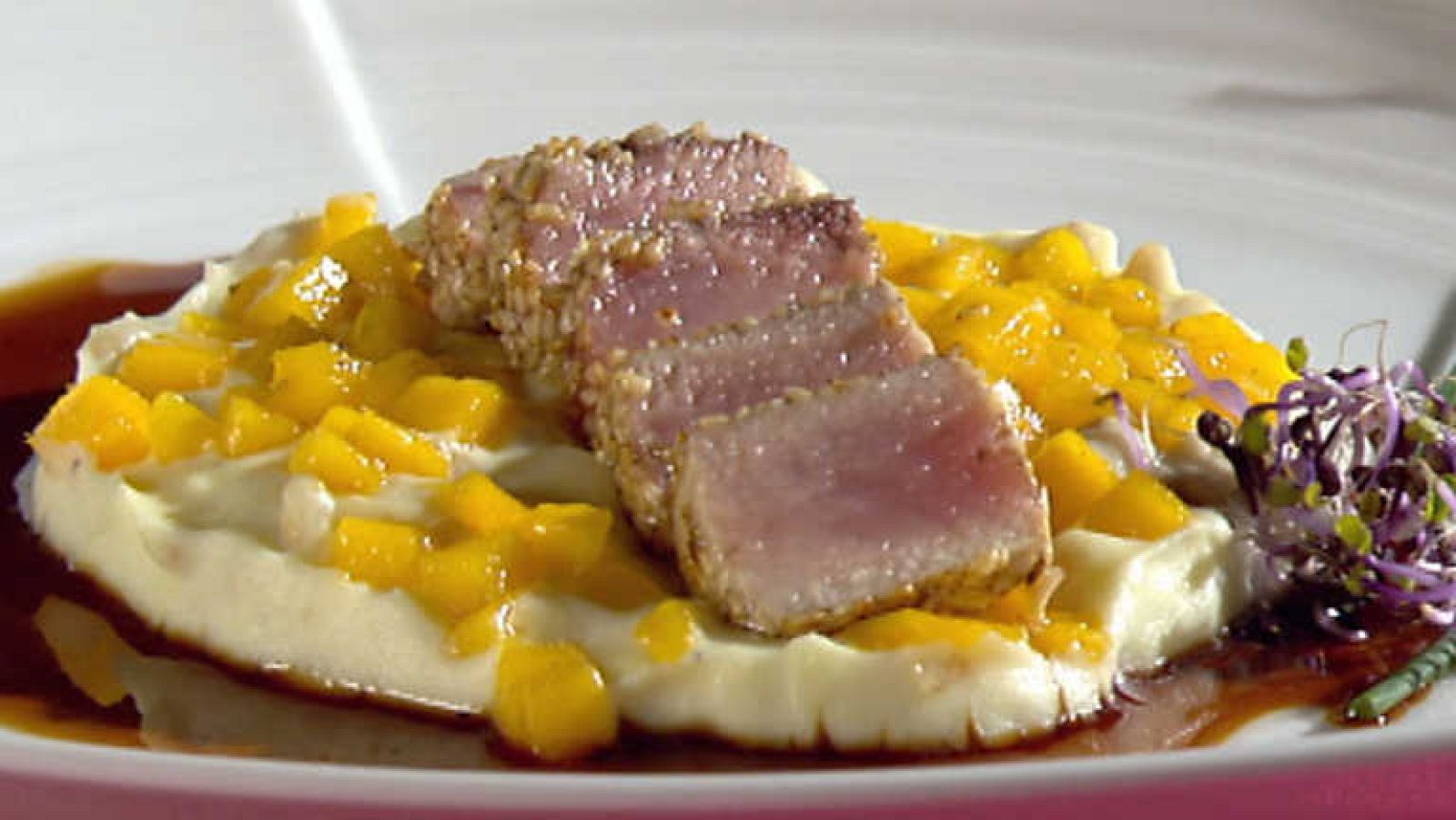 Cocina con Sergio - Bonito en tataki con suave de patata - Ver ahora