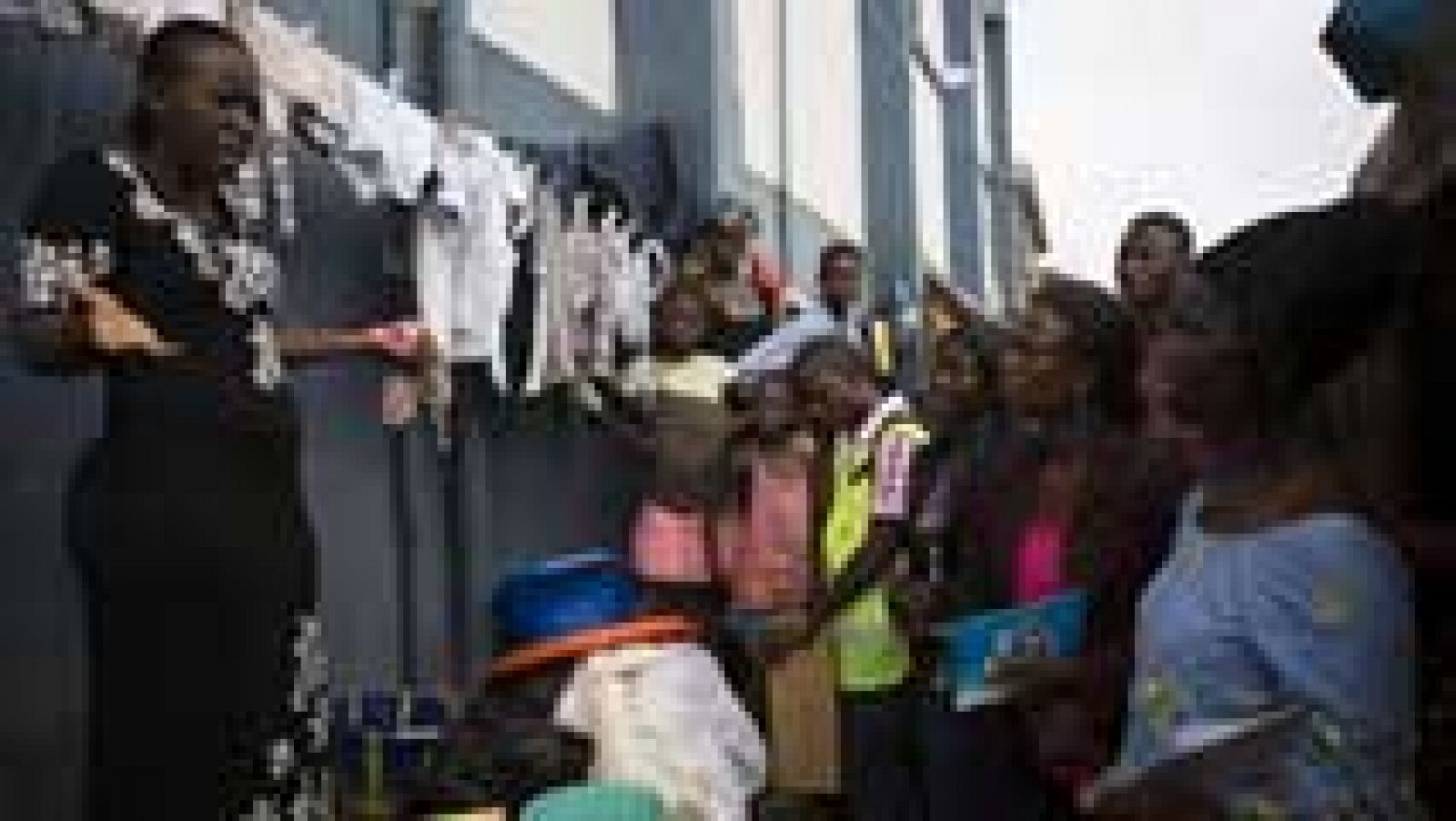 Segundo día del toque de queda en Sierra Leona para contener el ébola