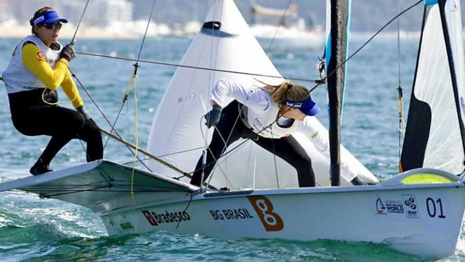 Vela - Campeonato de Mundo Medal Race 49er FX femenino