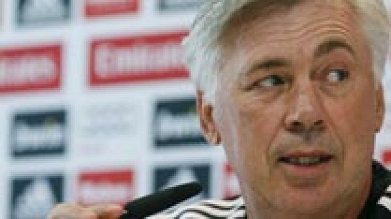 Ancelotti deja entrever la primera titularidad de 'Chicharito'
