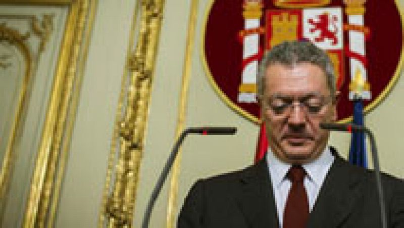 Gallardón dimite como ministro de Justicia y abandona la política tras la retirada de la reforma de la ley del aborto