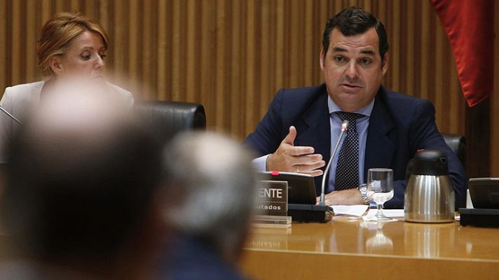 Telediario 1 - Dimite el presidente de RTVE