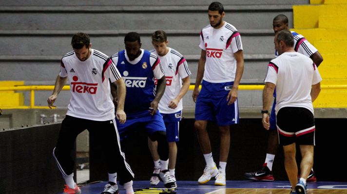 Telediario 1 - Campeón y aspirante se verán las caras en las semis de la Supercopa Endesa