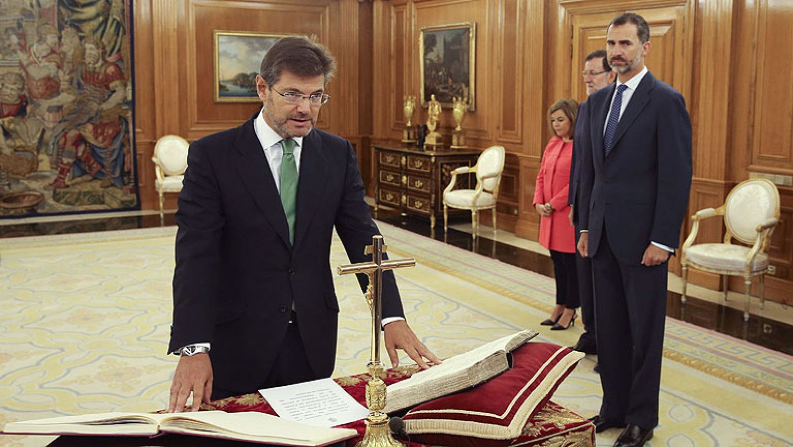 Rafael Catalá jura ante el rey en la Zarzuela como nuevo ministro de Justicia