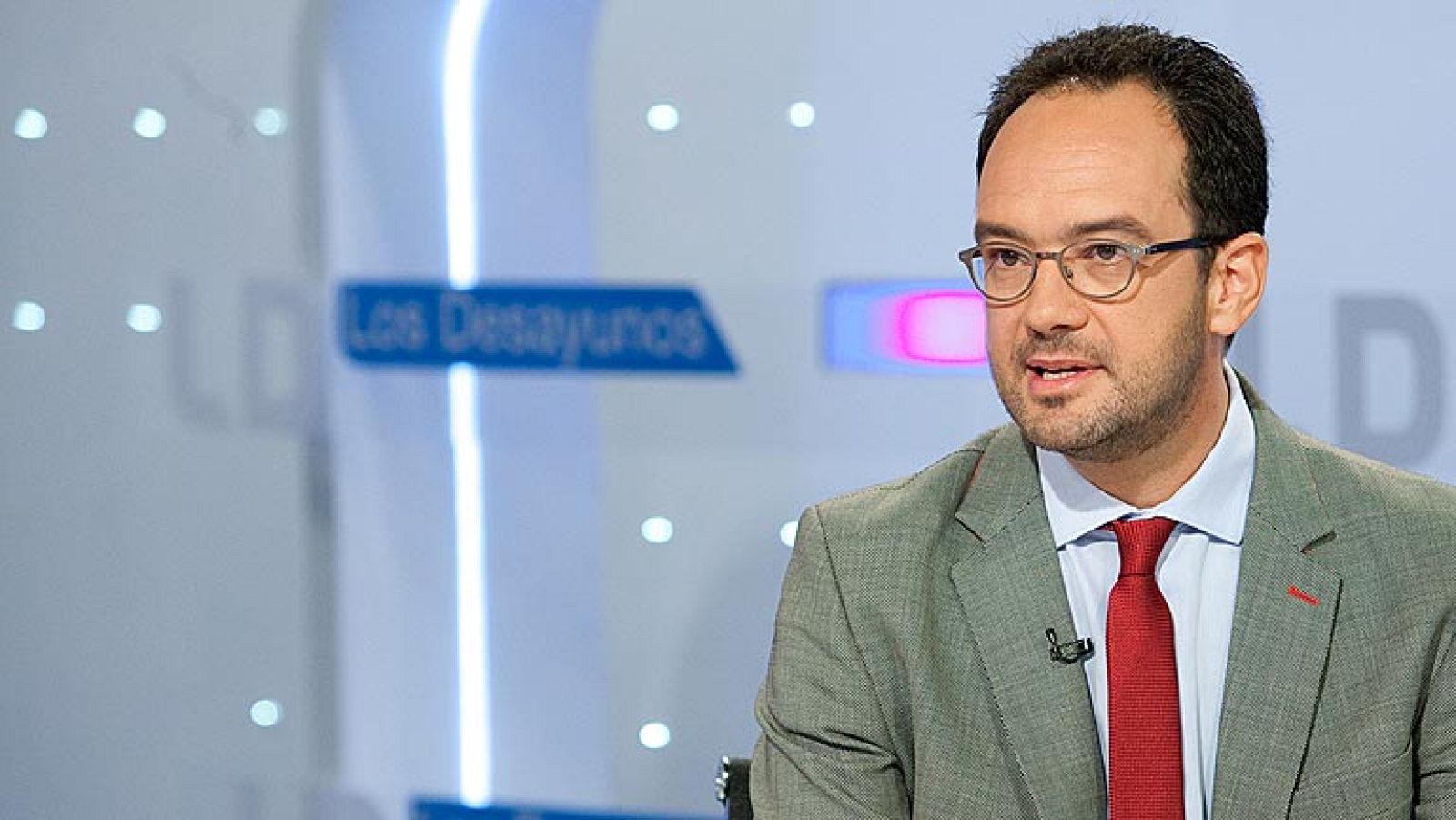 Hernando: "Estoy convencido de que Mas va a acatar el auto del TC y suspenderá todo el proceso" - Los desayunos | Ver