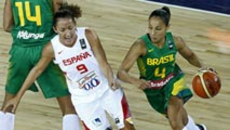 La selección española femenina de baloncesto se impuso (83-56) este domingo a Brasil, en su segundo encuentro del Mundial de Turquía, con una brillante victoria en un duelo en el que la pívot Sancho Lyttle fue la máxima anotadora con 19 puntos, ademá