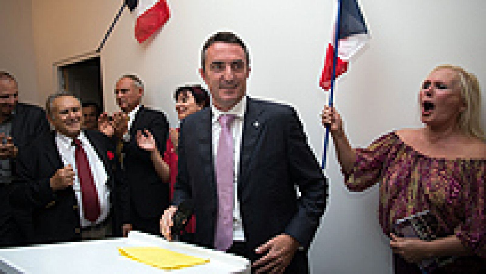 Telediario 1: La derecha logra la mayoría en el Senado francés | RTVE Play