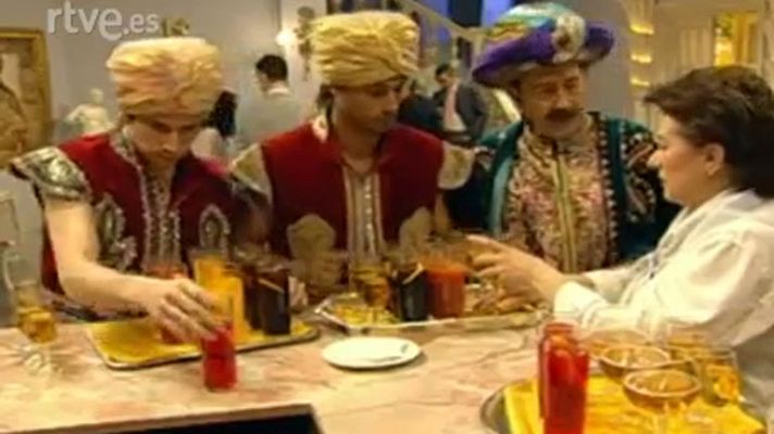 Paco y Veva - El ex siempre llama dos veces