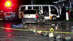 Detienen a más de 20 policías en México acusados de la muerte de tres estudiantes