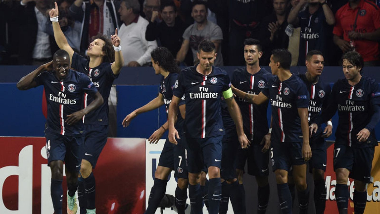 David Luiz adelanta al PSG en jugada a balón parado (1-0) | Ver