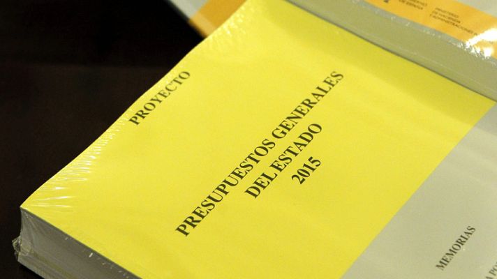 Telediario 1 - El Gobierno destinará a cuestiones sociales casi el 54% del gasto total previsto para 2015