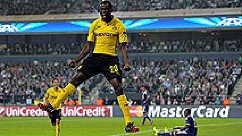 El Borussia Dortmund aprovechó el tempranero gol de Ciro Immobile  para afrontar sin apuros un encuentro ante el Anderlecht que Adrián  Ramos se encargó de redondear con dos tantos para el 0-3 final.  