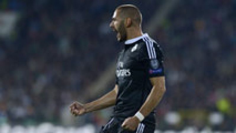 El delantero francés del Real Madrid Karim Benzemá ha marcado el gol de la victoria blanca ante el Ludogorets (2-1), en el minuto 77 de juego, tras rematar un buen pase de Marcelo desde la banda izquierda.