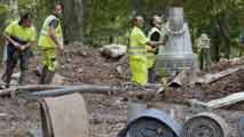 Siguen los trabajos para bombear el agua que ha inundado la estación del AVE en Girona