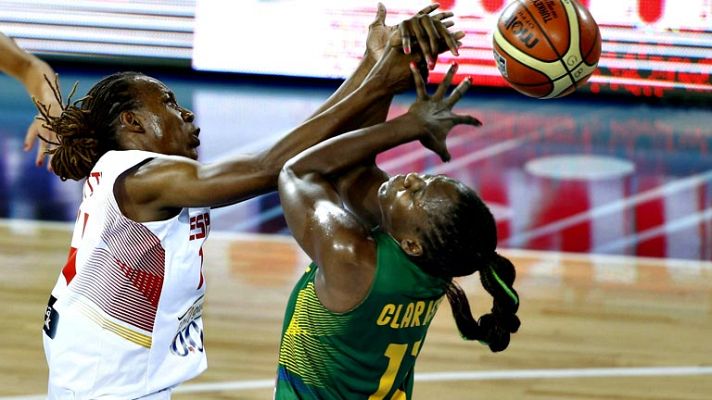Telediario 1 - La selección de baloncesto femenino va a por las medallas