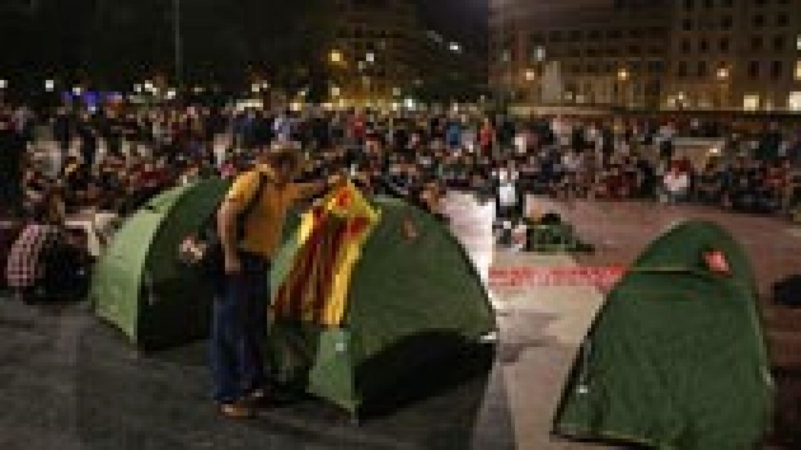 Mossos y Guardia Urbana desmantelan un intento de acampada a favor del 9N en Barcelona