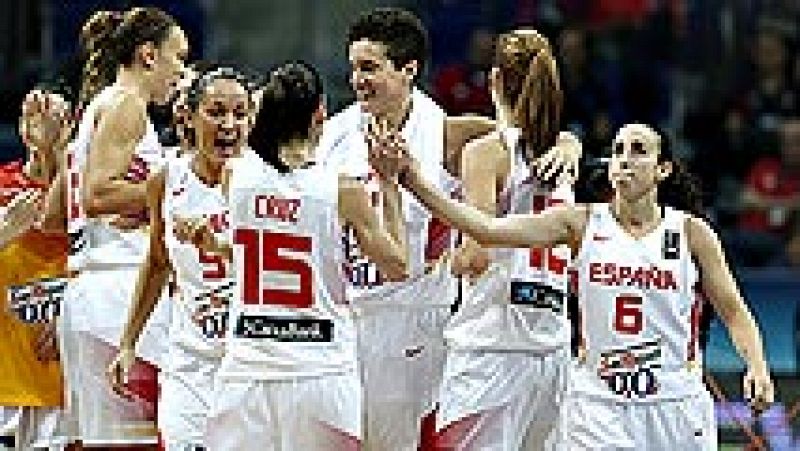 La selección española femenina de baloncesto se clasificó para las semifinales del campeonato del mundo tras derrotar a China por 71-55, en un partido en el que la defensa volvió a ser el hilo conductor y en el que sobresalieron en ataque Sancho Lytt