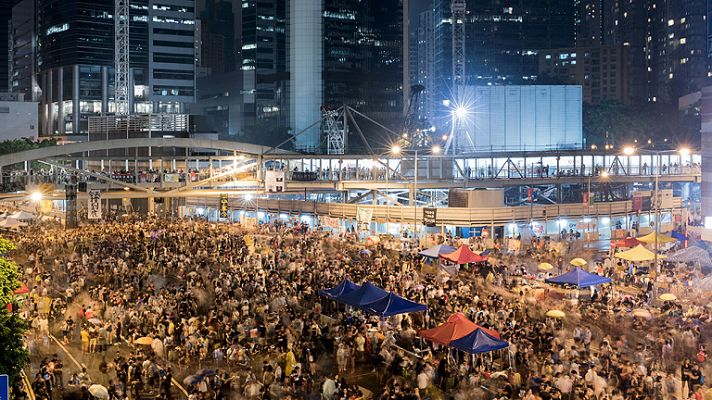 Telediario 1 - La ruptura del diálogo mantiene la incertidumbre en Hong Kong