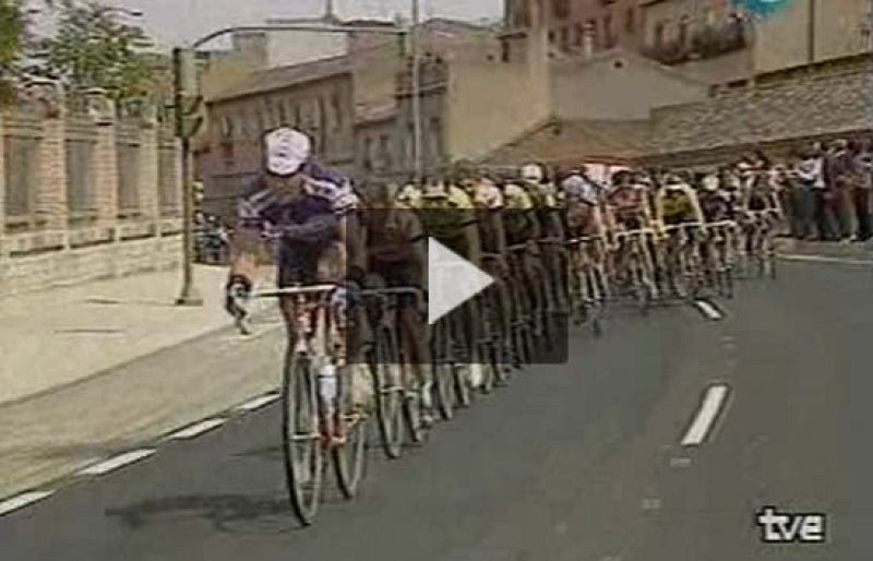 Revive la última llegada de La Vuelta España a Toledo,  hace 19 años con un jovencísimo Indurain. 