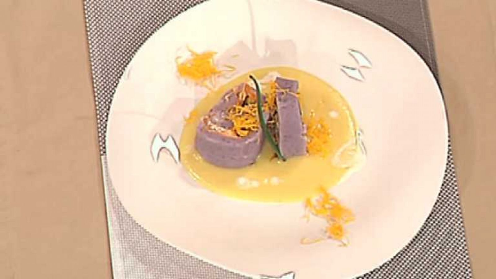 Cocina con Sergio -brazo de patata violeta con crema de puerro - Ver ahora